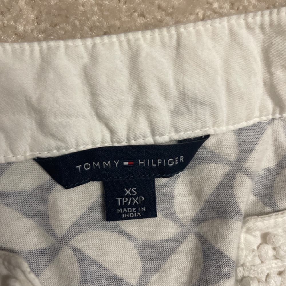 Top - Picture 2 of 3